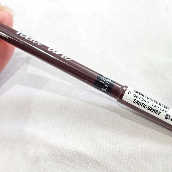 ♡Victoria's Secret Lip Liner | Velvet Line | Sold Out Items - 4 Colors Available - Picture 7 of 17